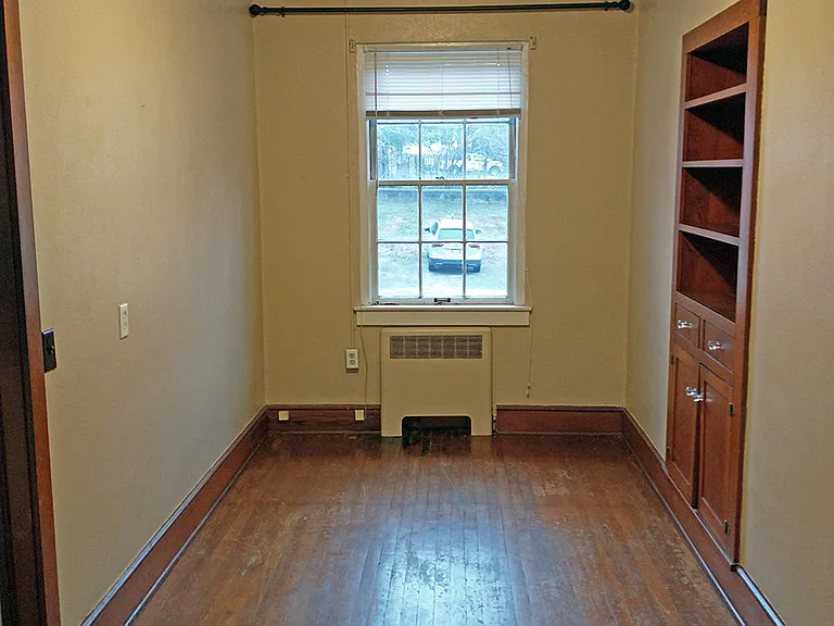 391 W Main St #4 — Photo 10