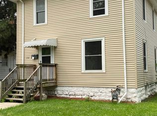 734 Smith St, Monroe, MI 48161