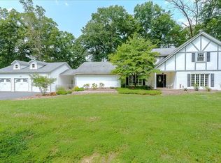 230 S Benson Rd, Frankfort, KY 40601