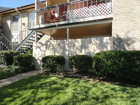 5th image of 8201 Richmond Ave APT 29
