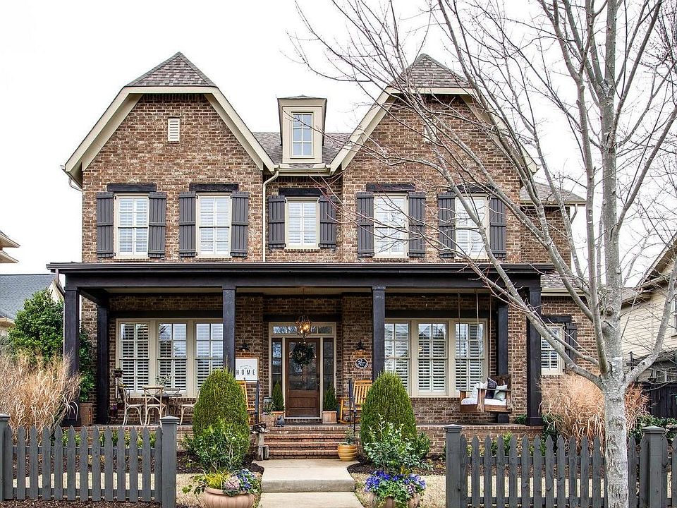 1st image of 104 Glass Springs Dr