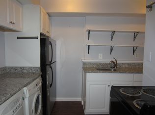 225 5th St SE APT B, Washington, DC 20003