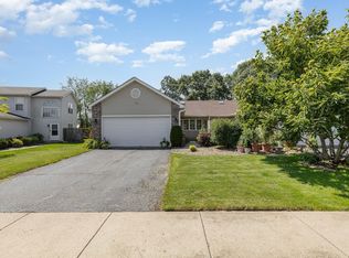 4871 W 93rd Ter, Crown Point, IN 46307