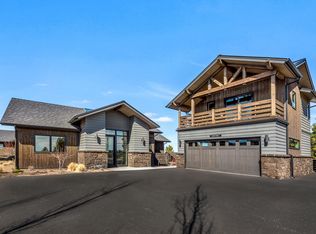 19110 Gateway Loop, Bend, OR 97702