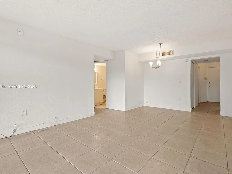 4215 N University Dr #305 — Photo 7