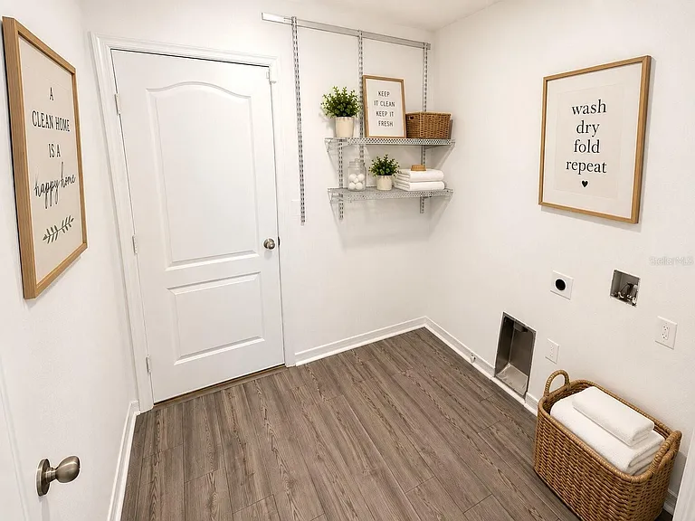 233 Kensington View Blvd — Photo 8