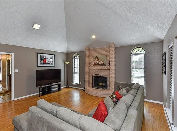 5th image of 2409 W Arbrook Blvd