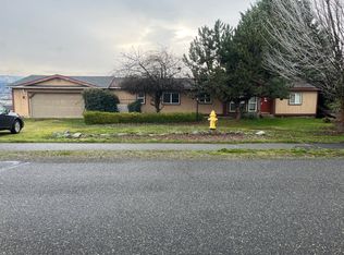 574 Sunridge Ave, Dallesport, WA 98617