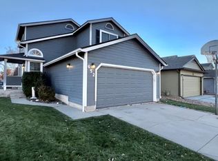 652 Longfellow Ln, Highlands Ranch, CO 80126