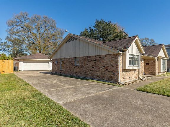 2nd image of 14211 Duncannon Dr