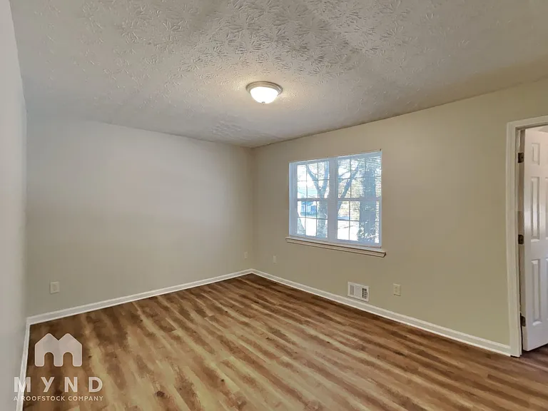 3050 Brook Hollow Dr — Photo 17