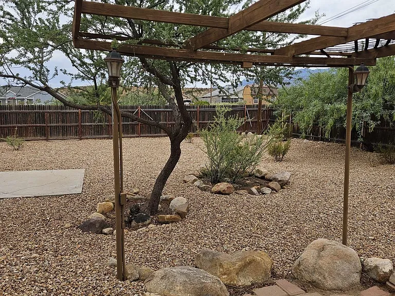 8468 S Pueblo Dr — Photo 15