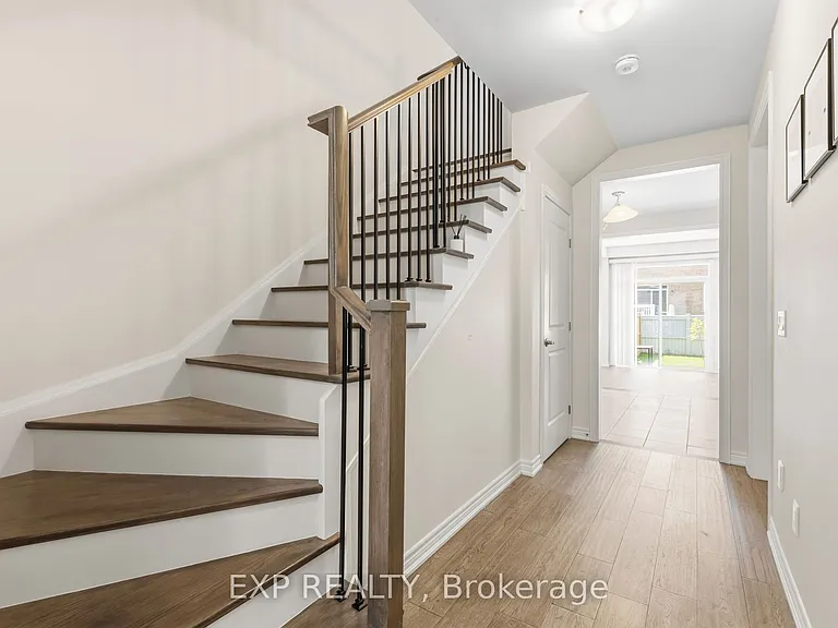 289 Raymond Rd — Photo 4