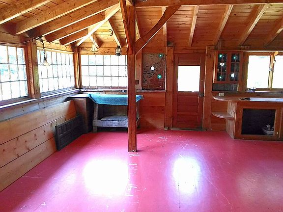 Dining or family area of kitchen