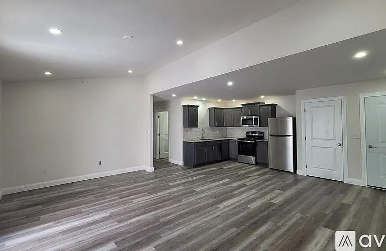 4 Sapphire Ln #5 — Photo 6
