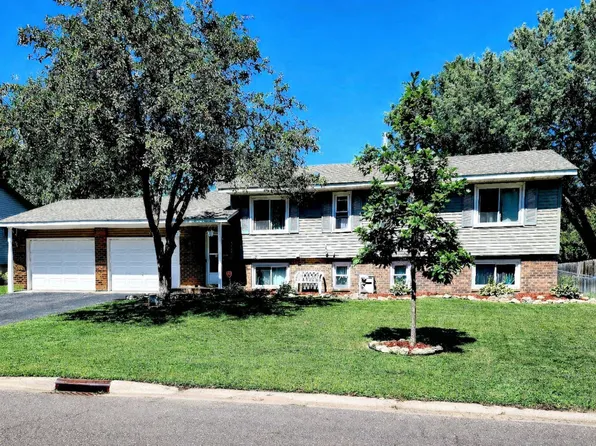 8868 89th Street Cir S, Cottage Grove, MN 55016