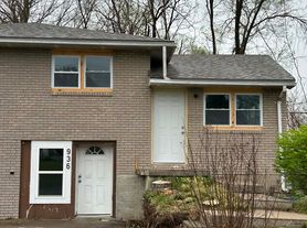 936 E 23rd St S, Independence, MO
