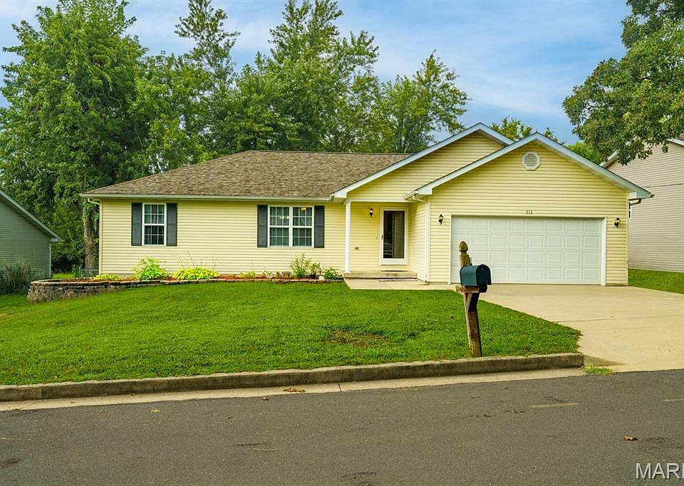 1st image of 573 Maplewood Dr