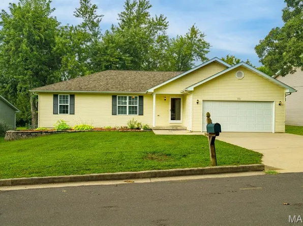 573 Maplewood Dr, Rolla, MO 65401