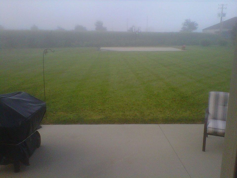 Basketball / Tennis Court 