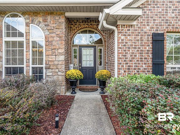 2nd image of 30406 Pinyon Dr