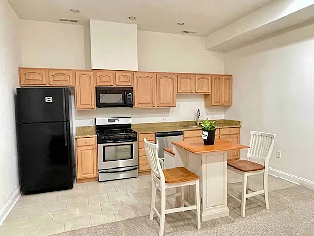 2 bed, 1440 sqft, $2,600 — Photo 4