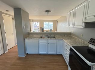 1812 Monterey Rd APT A, Colorado Springs, CO 80910