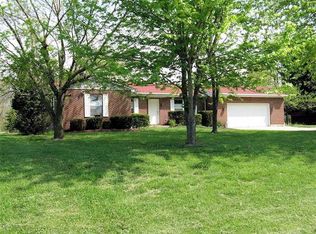 2216 Jenny Lynn Dr, Lawrenceburg, IN 47025