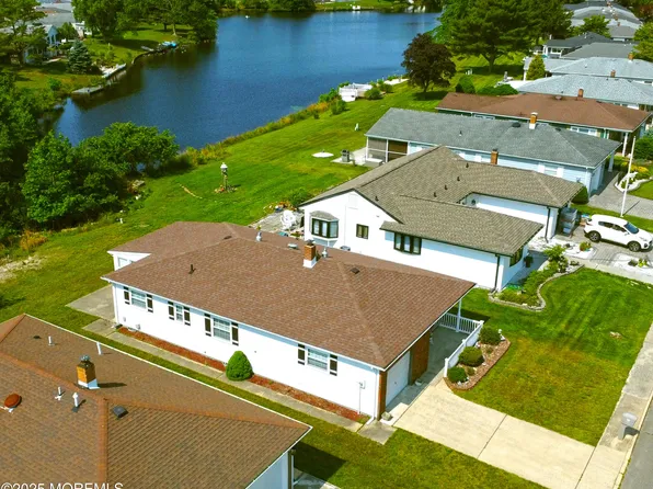 861 Jamaica Boulevard, Toms River, NJ 08757