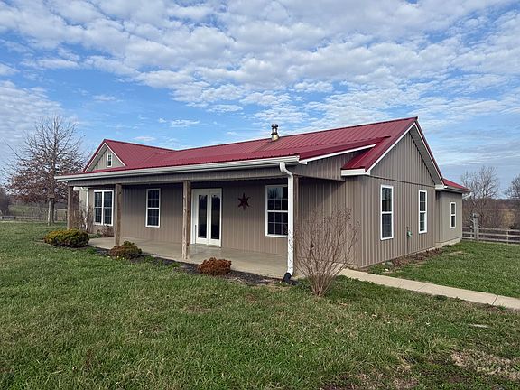 3rd image of 402 Allen Rd