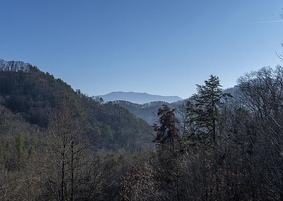 1st image of 18 Spence Mountain Loop