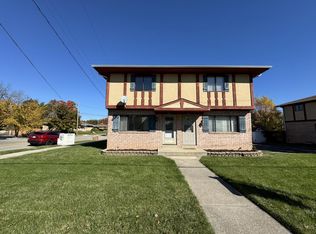 3622 Spring St #3624, Racine, WI 53405