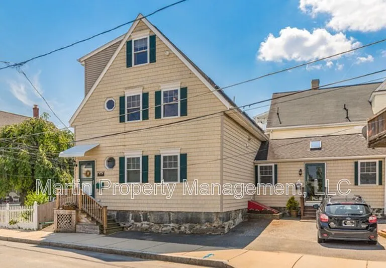 34 Vine St #1 — Photo 1