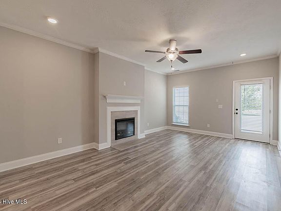 3rd image of 306 Alta Vista Avenue Unit 6