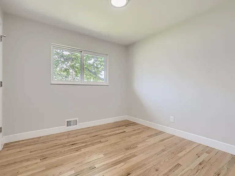 3064 S Winona Ct — Photo 16