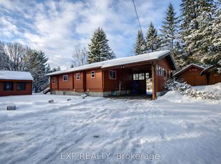 27 Groeger Rd, Huntsville, ON P1H2J4