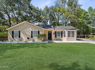 19 Star Magnolia Ct, Beaufort, SC 29907