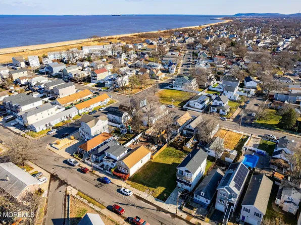 58 Bayview Avenue, Keansburg, NJ 07734