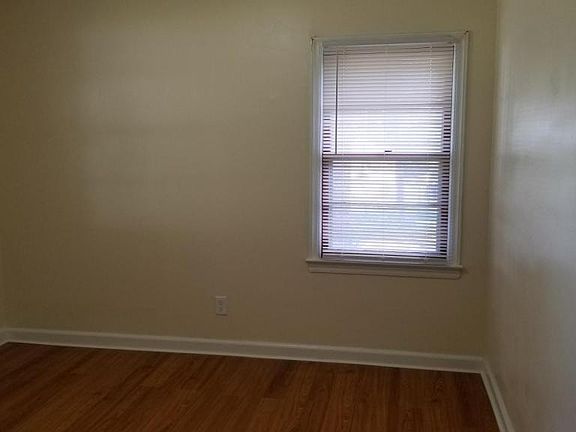 5th image of 1072 S Parkwood Dr