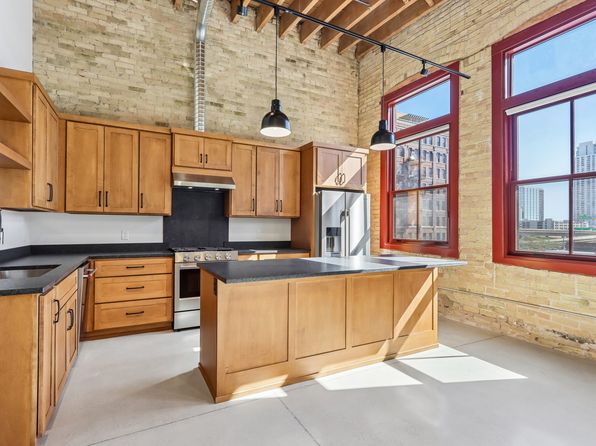333 N Broadway