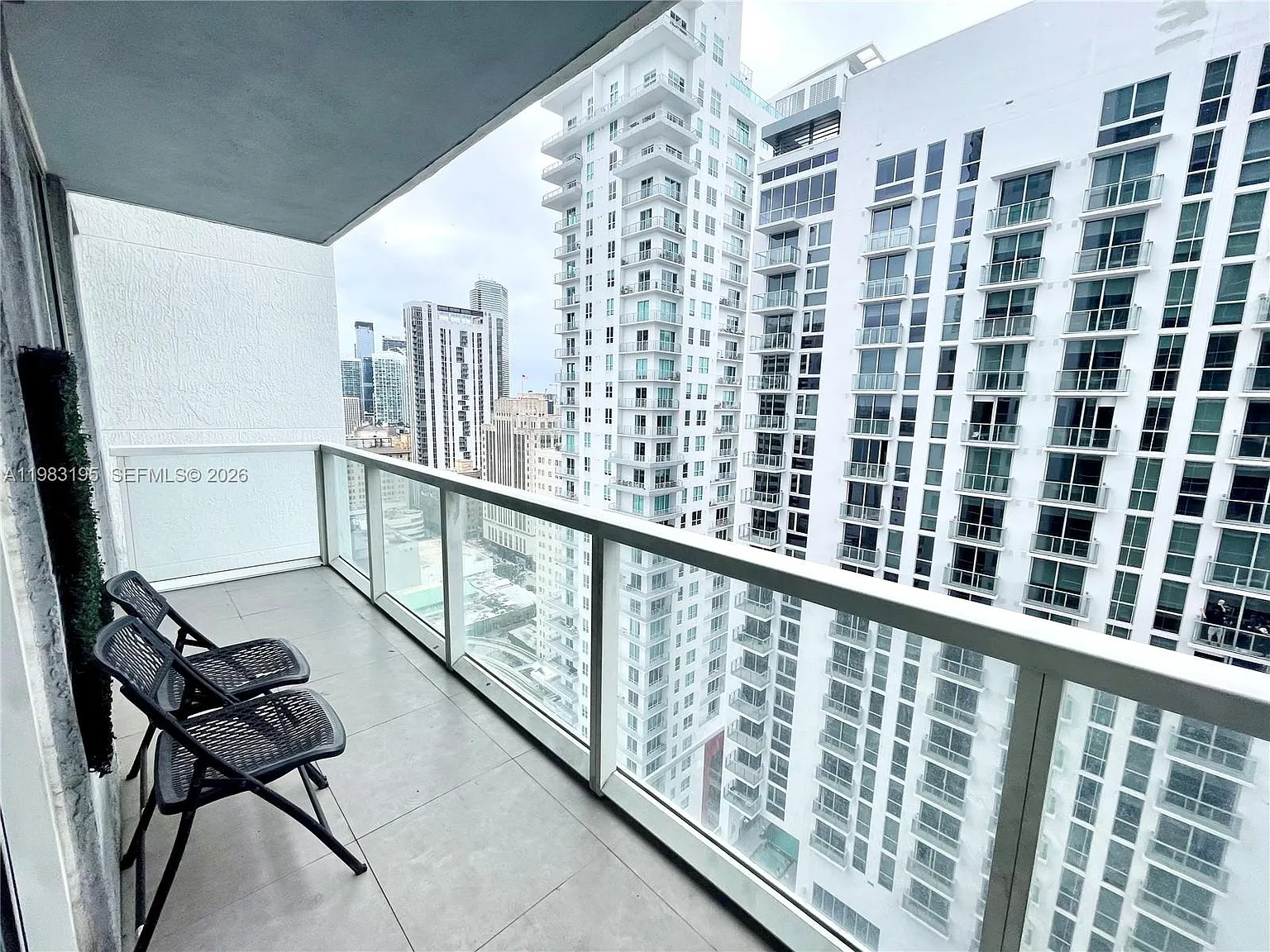 Vizcayne South Condo — Photo 3