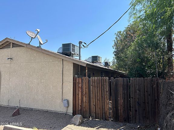 3rd image of 10213 N 15TH Avenue
