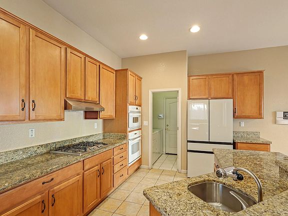 5th image of 1155 Windjammer Dr