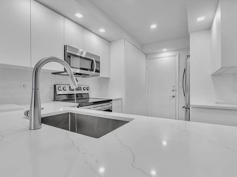 6000 N Ocean Dr #7C — Photo 25