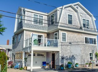 8 River Ave, Hampton, NH 03842
