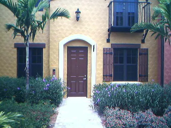 9146 Chula Vista St Unit 12903, Naples, FL 34113