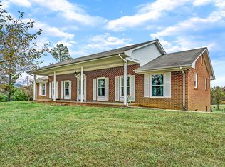 1125 Loyds Store Rd, Vinton, VA 24179