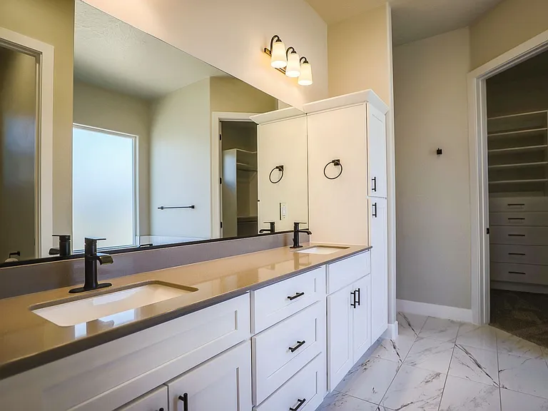 1855 W 740 South Cir — Photo 30