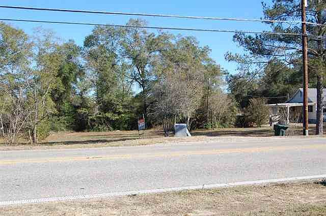 2nd image of 963 S Highway 123