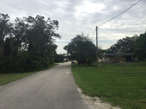5th image of 470 Hillside Dr